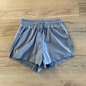 Lorna Jane Women's Slate Gray Blue Athletic Shorts